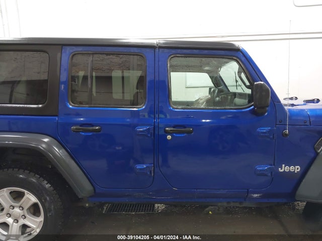1C4HJXDG5JW171633 Jeep Wrangler Unlimited Sport S 4x4