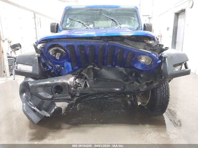 1C4HJXDG5JW171633 Jeep Wrangler Unlimited Sport S 4x4