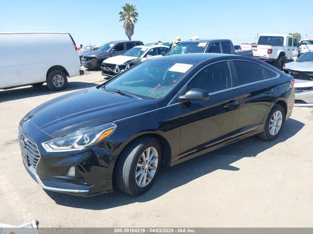 Hyundai SONATA SE 2019 5NPE24AF5KH750851 Image 2