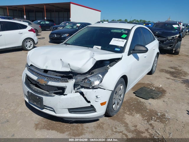 Chevrolet Cruze Ls Auto 2014 1G1PA5SH9E7214696 Image 2