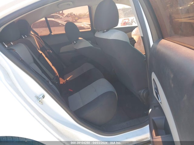Chevrolet Cruze Ls Auto 2014 1G1PA5SH9E7214696 Image 8