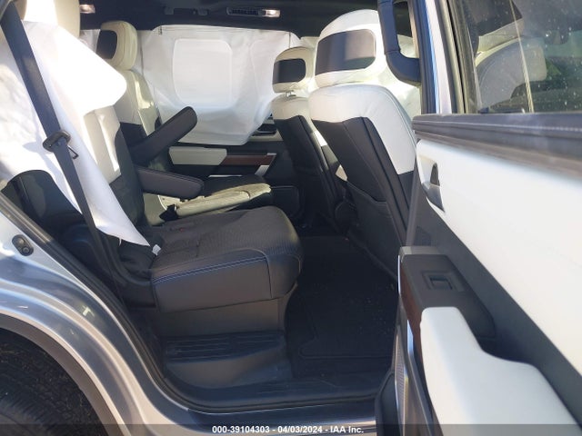 Toyota Sequoia Capstone 2024 7SVAAAAA2RX002678 Image 8