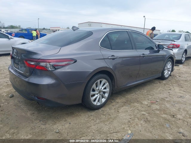Toyota CAMRY LE 2022 4T1C11AK5NU641463 Image 4
