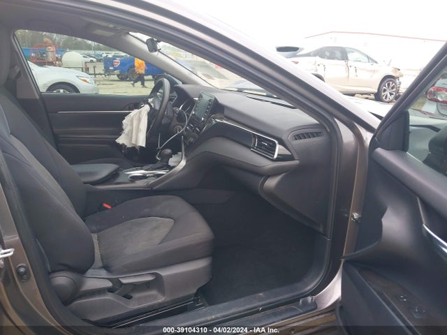 Toyota CAMRY LE 2022 4T1C11AK5NU641463 Image 5