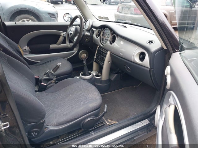 2003 MINI COOPER WMWRC33423TC40216 Photo 4