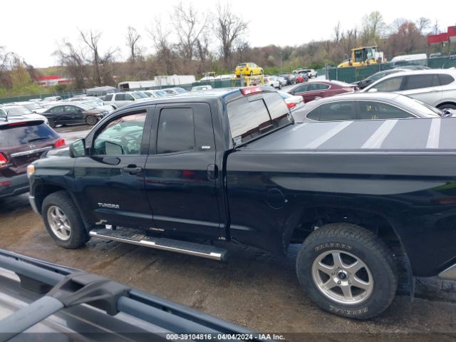 5TFUM5F1XHX074015 Toyota Tundra Sr5 4.6l V8