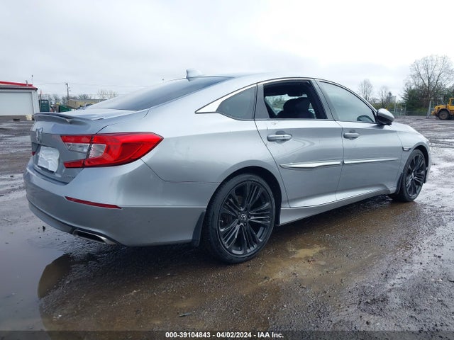 Honda Accord Sport 2018 1HGCV1F33JA090585 Image 4