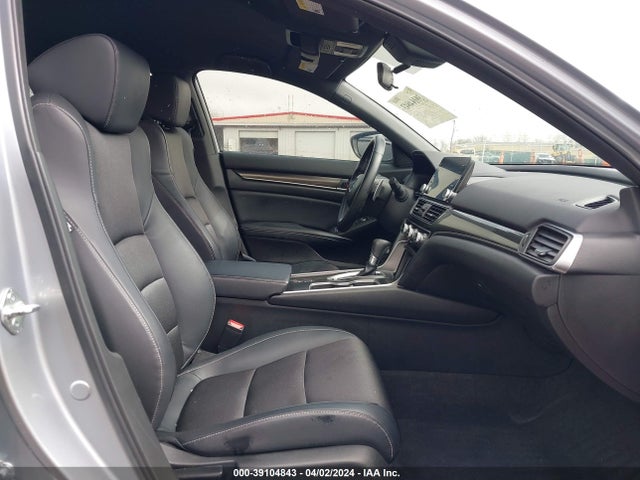 Honda Accord Sport 2018 1HGCV1F33JA090585 Image 5