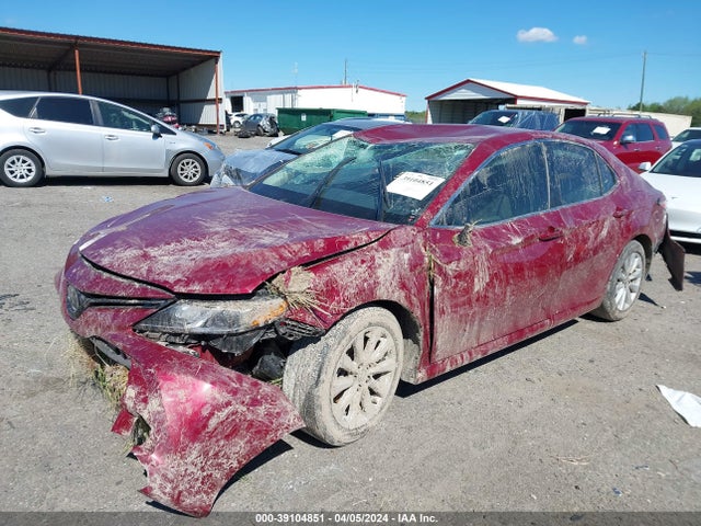 Toyota CAMRY LE 2020 4T1C11AK3LU320079 Image 2