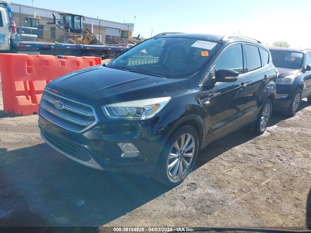 Ford Escape Titanium 2017 1FMCU0J96HUB46627 Image 2