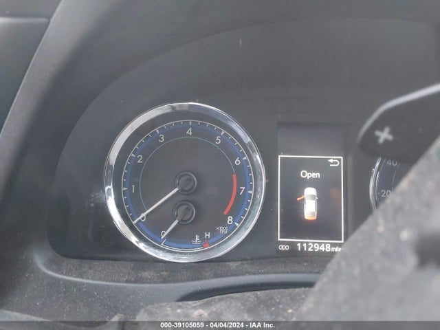 Toyota COROLLA SE 2018 5YFBURHE9JP837032 Image 7