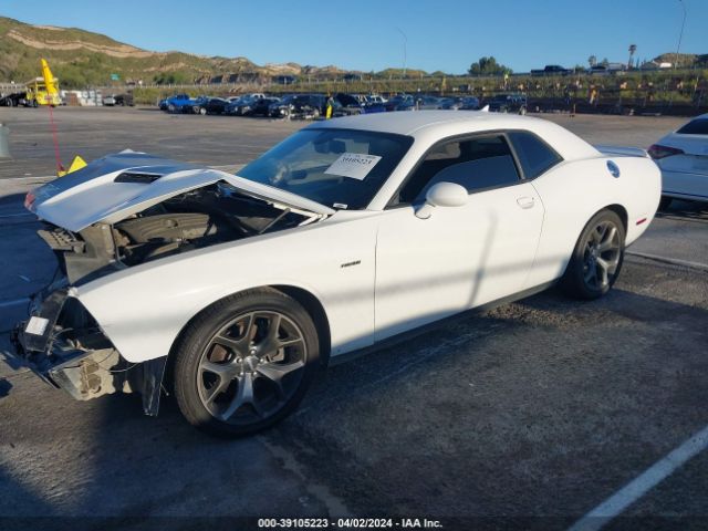 2C3CDZAT7FH712688 Dodge Challenger R/t