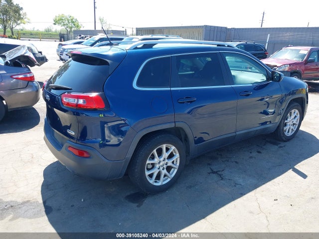 1C4PJLCB6JD563400 Jeep Cherokee Latitude Fwd