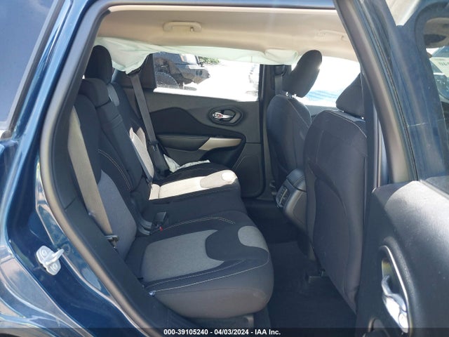 1C4PJLCB6JD563400 Jeep Cherokee Latitude Fwd