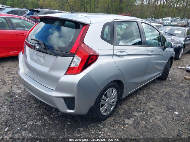 Honda FIT LX 2015 3HGGK5H55FM785113 Image 4