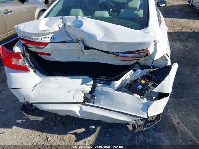 Honda ACCORD LX 2018 1HGCV1F15JA092627 Image 18