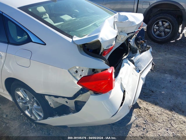 Honda ACCORD LX 2018 1HGCV1F15JA092627 Image 20