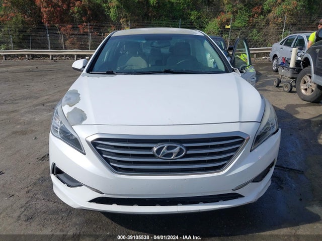 Hyundai SONATA SE 2016 5NPE24AF5GH315268 Image 11