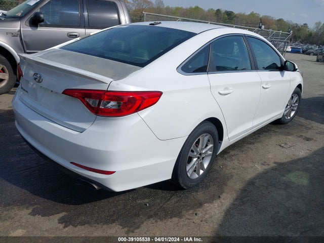 Hyundai SONATA SE 2016 5NPE24AF5GH315268 Image 4