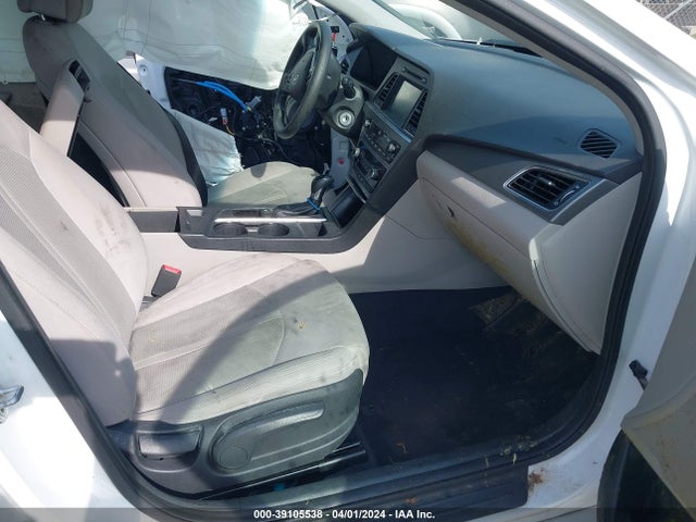 Hyundai SONATA SE 2016 5NPE24AF5GH315268 Image 5