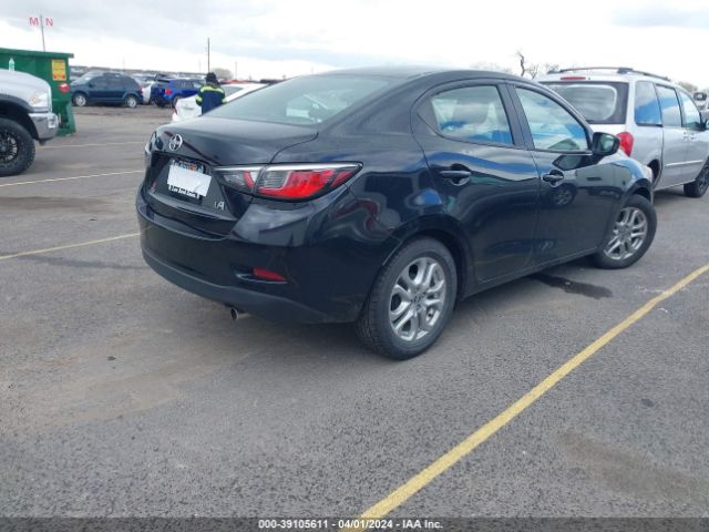 3MYDLBZV0GY111832 Scion IA