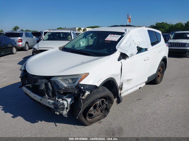 Toyota RAV4 LE 2017 2T3ZFREV9HW363323 Image 6