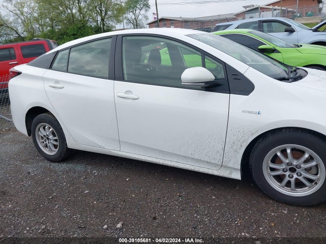 Toyota Prius Le 2022 JTDKAMFU2N3163973 Image 13