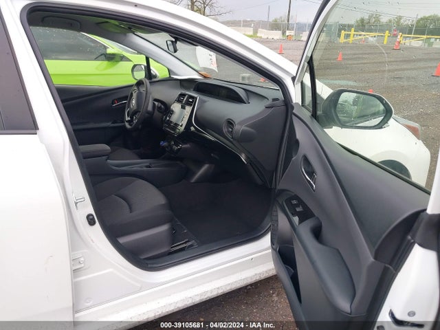 Toyota Prius Le 2022 JTDKAMFU2N3163973 Image 5