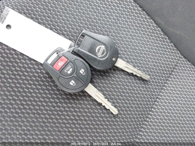 3N1CN7AP3JL800821 Nissan Versa 1.6 Sv