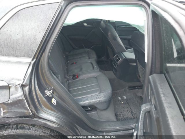 WA1BNAFY0J2240016 Audi Q5 2.0t Premium/2.0t Tech Premium