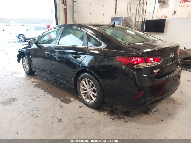 Hyundai SONATA SE 2018 5NPE24AF0JH639851 Image 3