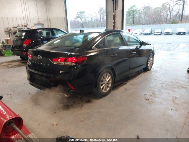Hyundai SONATA SE 2018 5NPE24AF0JH639851 Image 4
