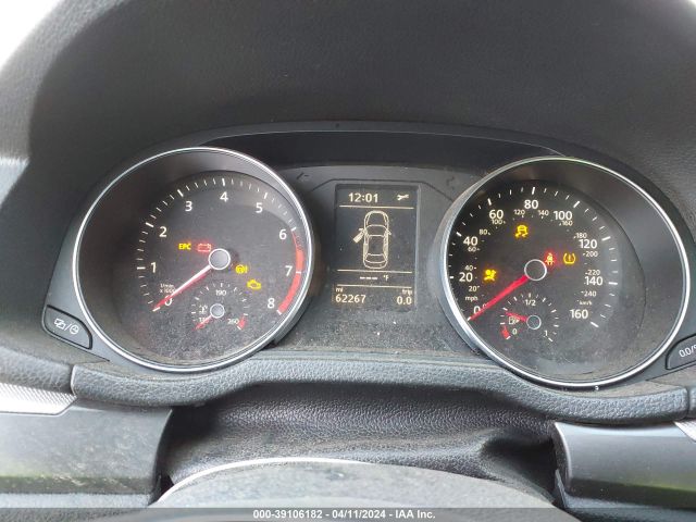 1VWDT7A33HC078077 Volkswagen Passat 1.8t R-line