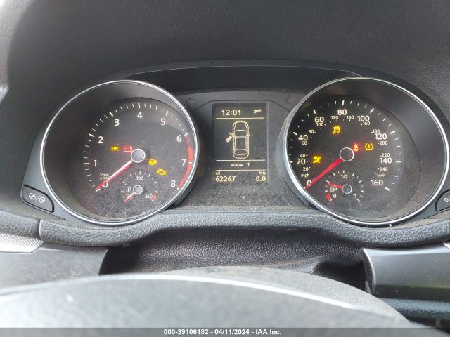 1VWDT7A33HC078077 Volkswagen Passat 1.8t R-line