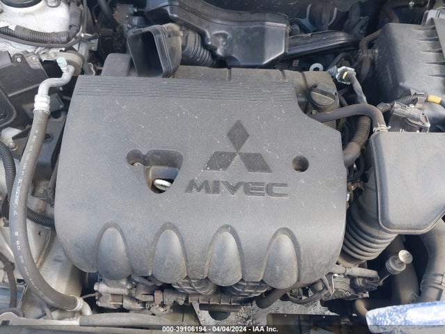 JA4AD2A33HZ057419 Mitsubishi Outlander Es