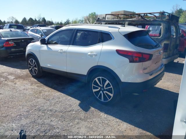 JN1BJ1CP5JW500032 Nissan Rogue Sport Sl
