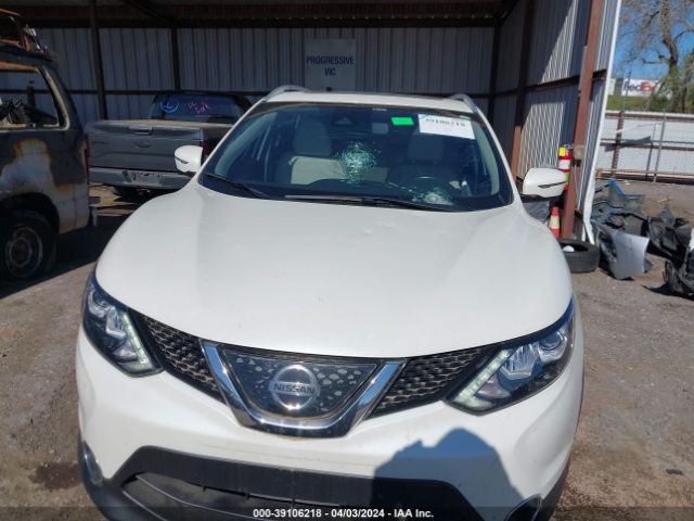 JN1BJ1CP5JW500032 Nissan Rogue Sport Sl