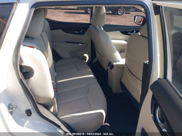 JN1BJ1CP5JW500032 Nissan Rogue Sport Sl