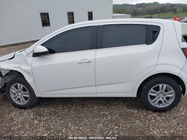 Chevrolet Sonic Lt Auto 2016 1G1JC6SH8G4143369 Image 14