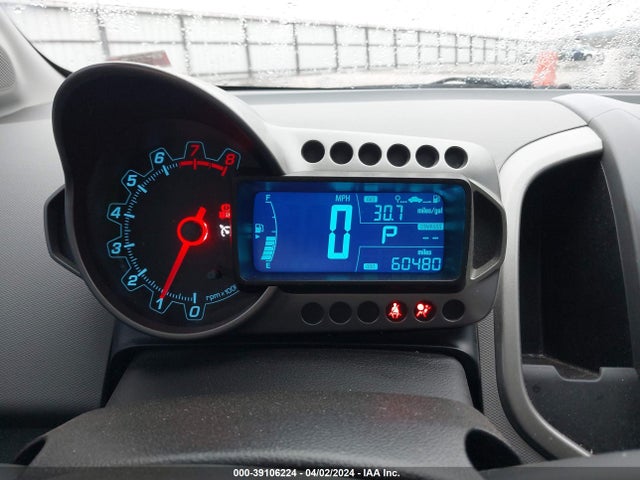 Chevrolet Sonic Lt Auto 2016 1G1JC6SH8G4143369 Image 7