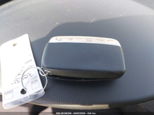 SADCJ2BV1HA068087 Jaguar F-pace 35t Premium