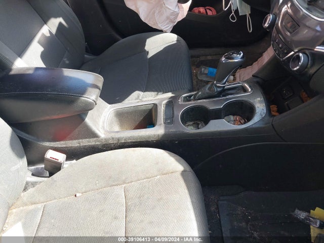 Chevrolet CRUZE LT 2019 1G1BE5SM0K7141953 Image 5