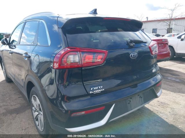 KNDCB3LC5J5211374 KIA NIRO LX