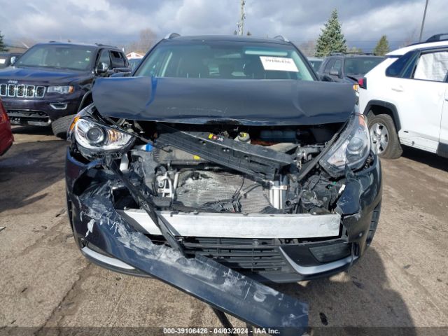 KNDCB3LC5J5211374 KIA NIRO LX
