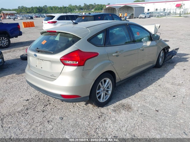 Ford FOCUS SE 2016 1FADP3K27GL277353 Image 4