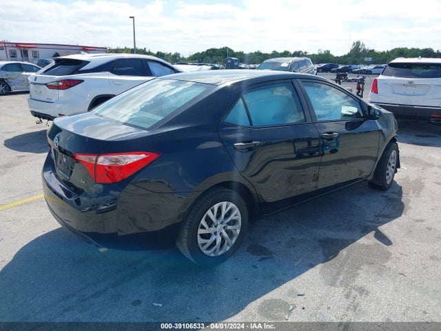 Toyota COROLLA LE 2017 5YFBURHE8HP733707 Image 4