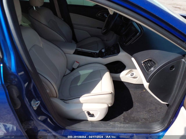 1C3CCCCB0FN669629 Chrysler 200 C