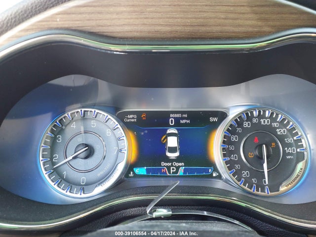 1C3CCCCB0FN669629 Chrysler 200 C