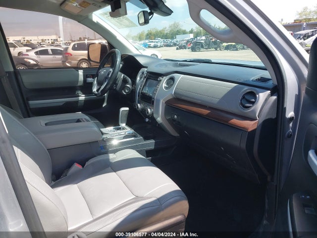 5TFHY5F17JX679119 Toyota Tundra Limited 5.7l V8