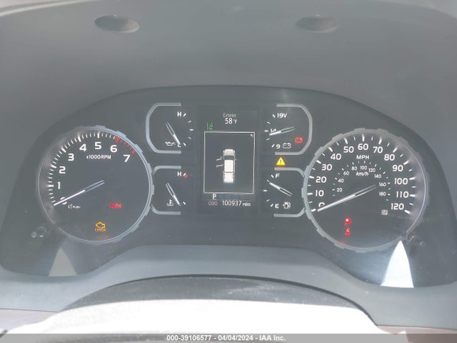 5TFHY5F17JX679119 Toyota Tundra Limited 5.7l V8